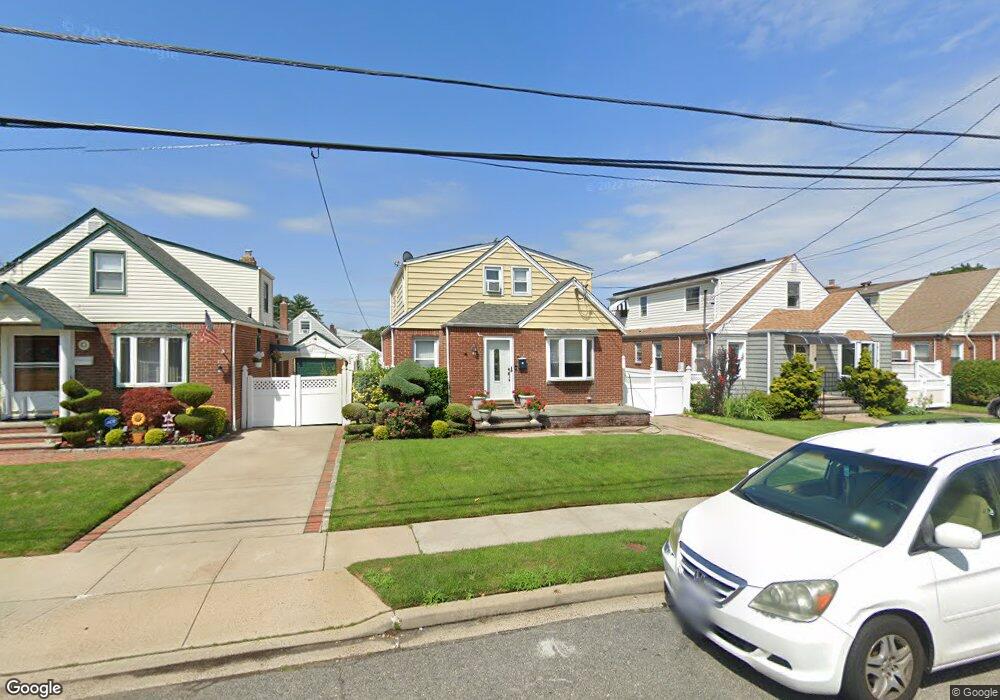 85 Carl Ave, Franklin Square, NY 11010 - photo 1