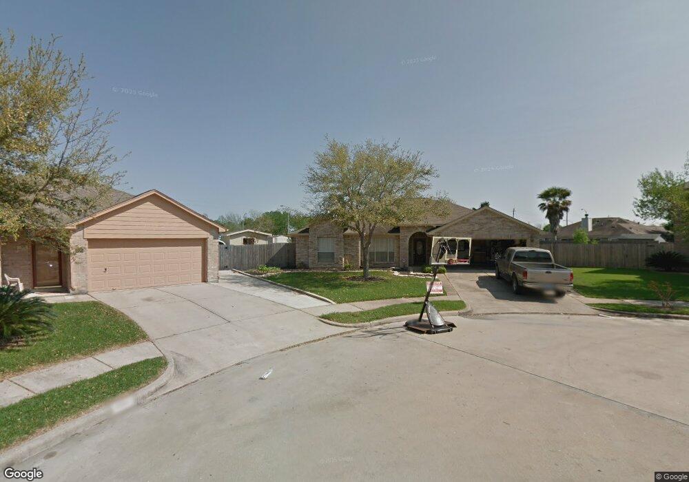 3501 Yellowstone Cir, Pearland, TX 77584 - photo 1