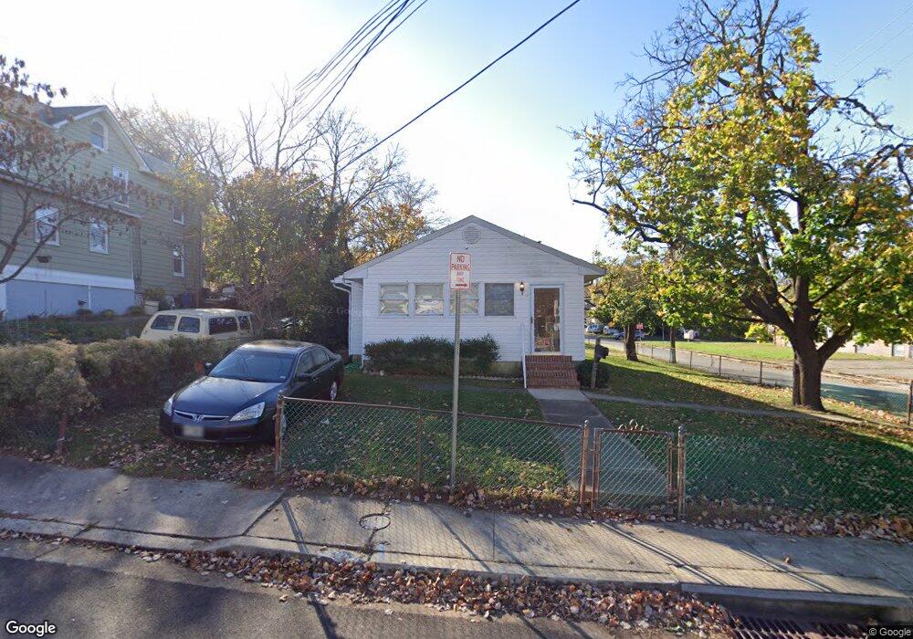 201 Fourth Ave, Halethorpe, MD 21227 - photo 1