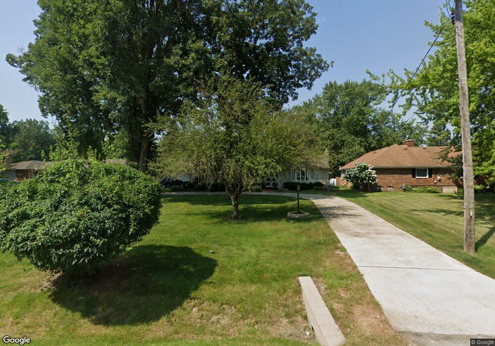 19040 Parke Ln, Grosse Ile, MI 48138 - photo 1