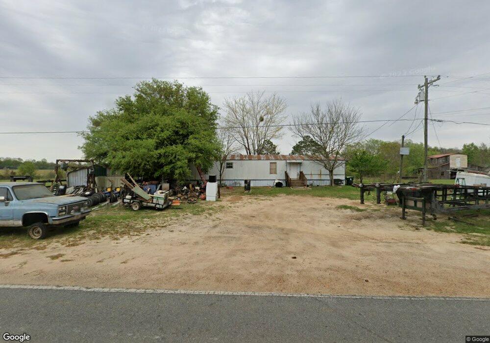 385 Cross Rd, Douglas, GA 31533 - photo 1