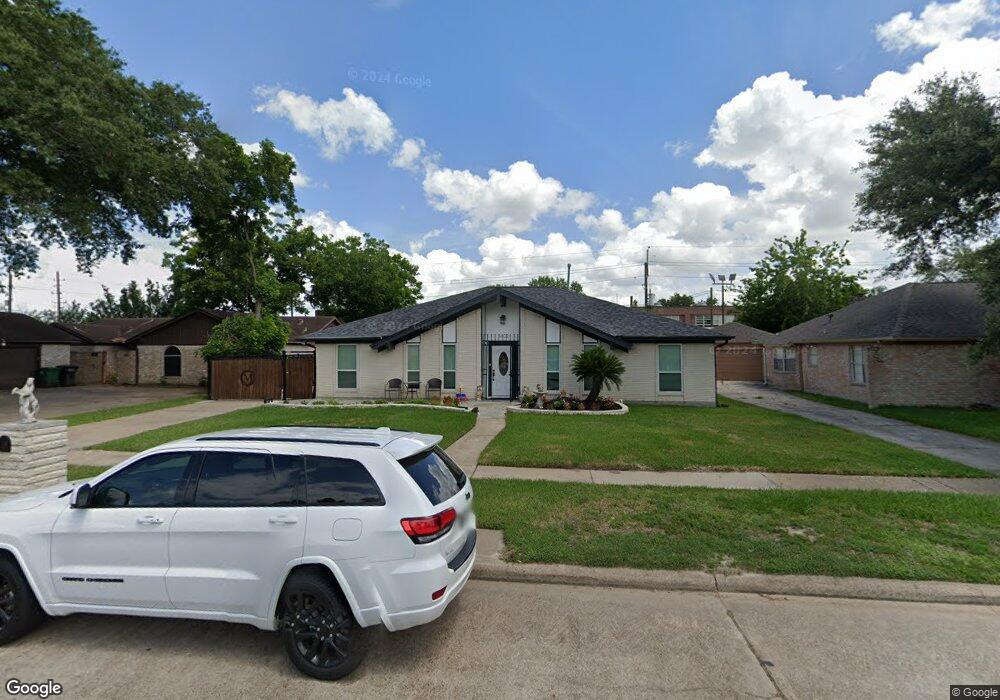 5602 Arncliffe Dr, Houston, TX 77088 - photo 1