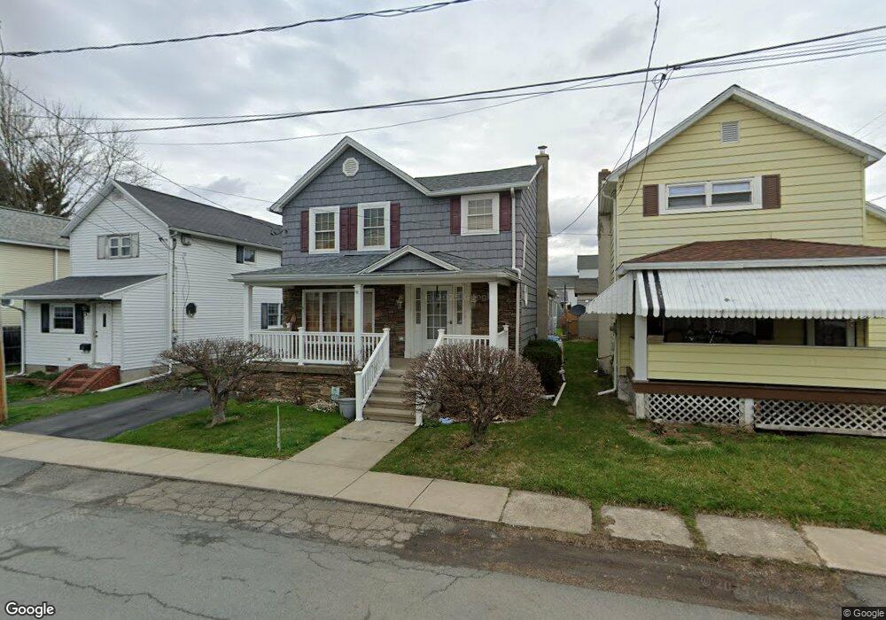 1033 Division St, Archbald, PA 18403 - photo 1