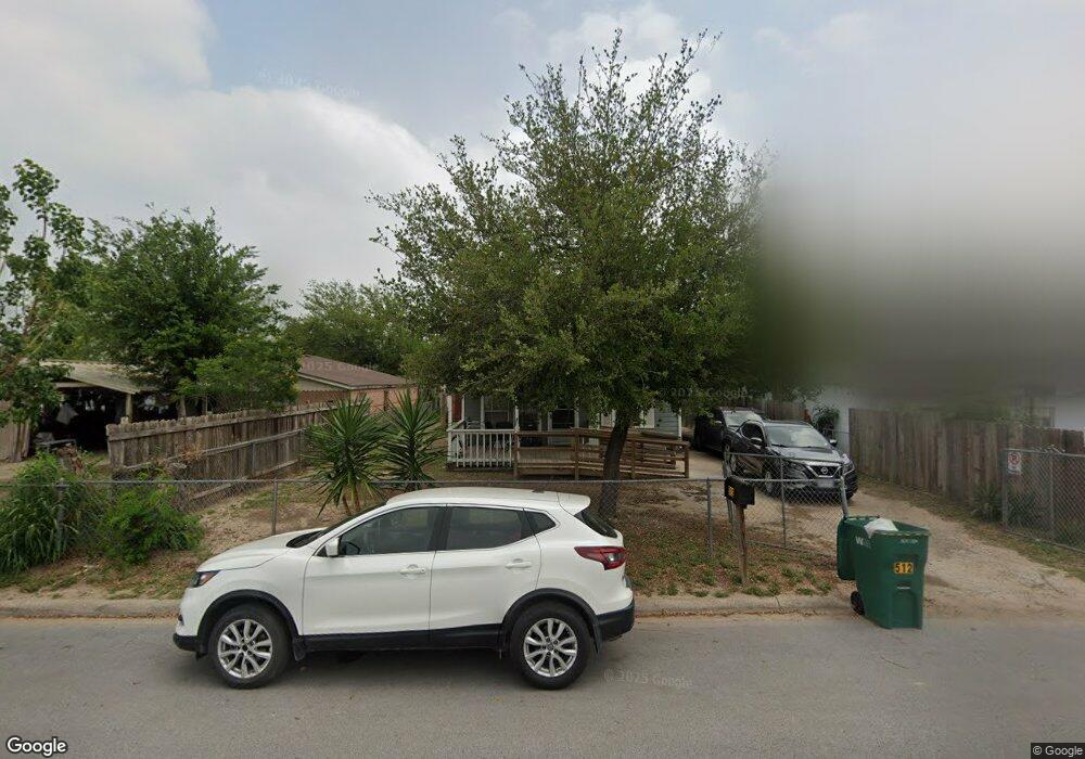 512 N Flag St, Pharr, TX 78577 - photo 1