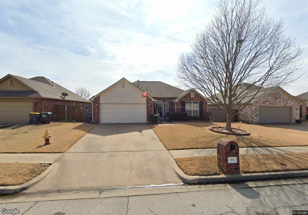 1104 W 117th Ct S, Jenks, OK 74037 - photo 1