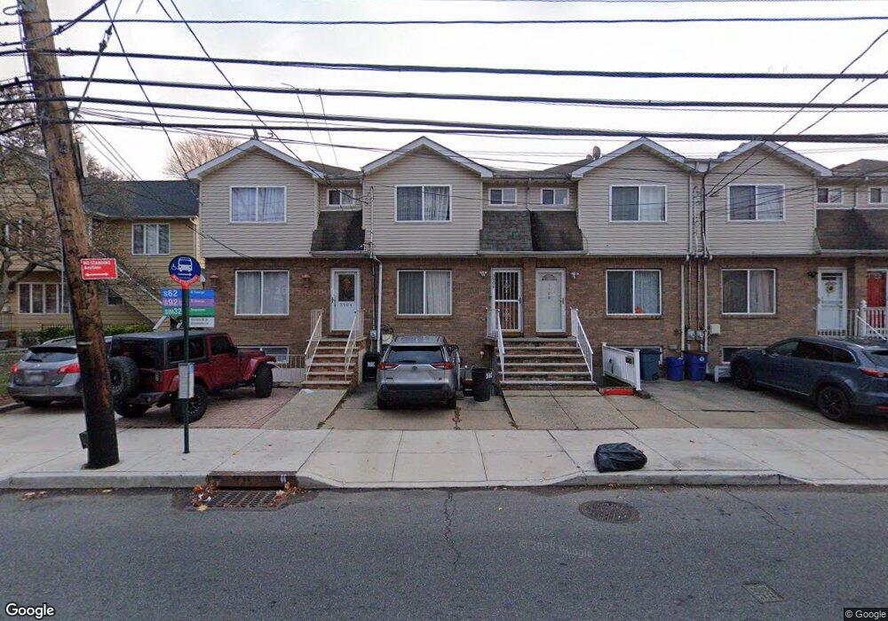 3906 Victory Blvd, Staten Island, NY 10314 - photo 1