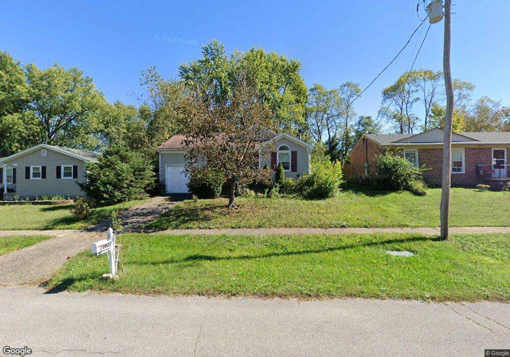 7821 Rochelle Rd, Louisville, KY 40228 - photo 1