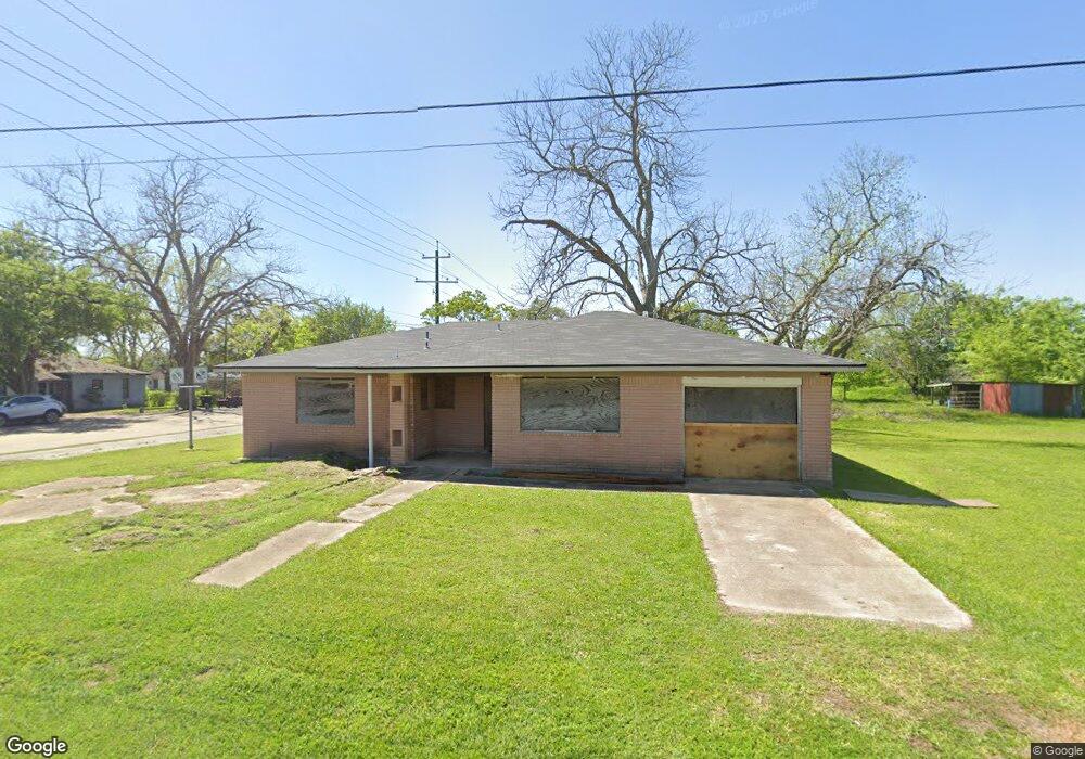 2520 Avenue A, Bay City, TX 77414 - photo 1