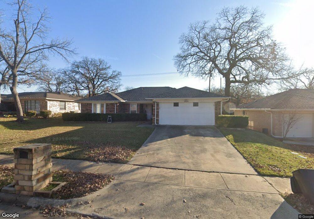 1624 Post Oak Dr, Bedford, TX 76021 - photo 1