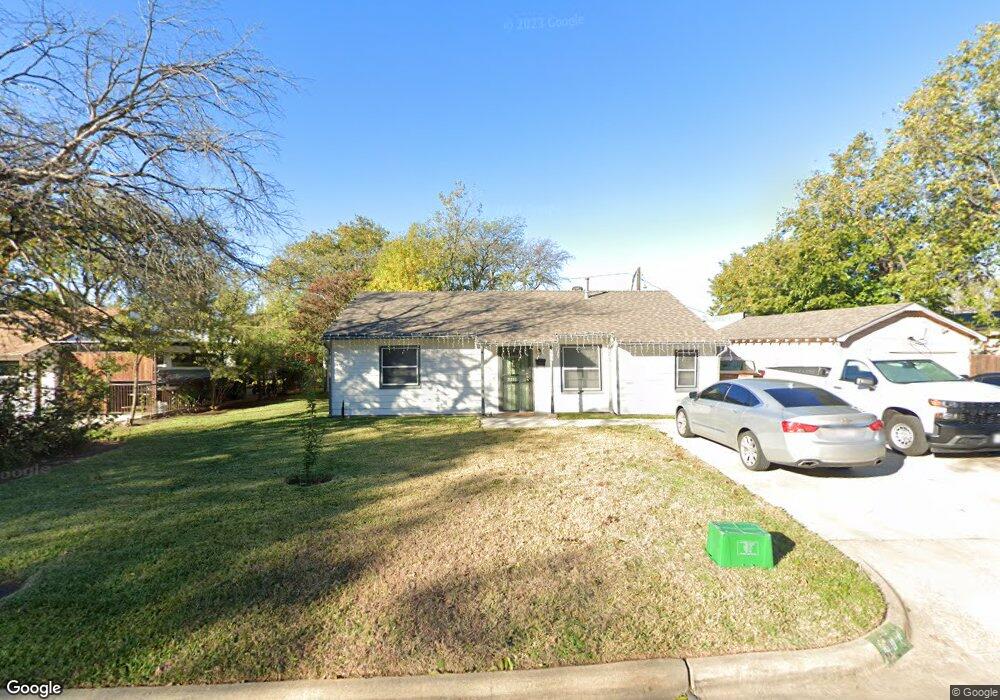 406 Arrowhead Trace, Grand Prairie, TX 75051 - photo 1