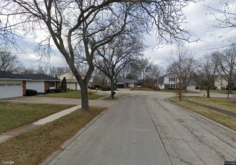 500 Forest Cir, Algonquin, IL 60102 - photo 1