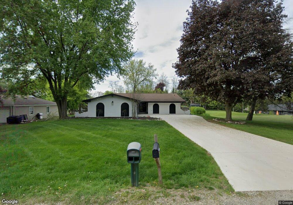 1330 Fieldway Dr, Bloomfield Hills, MI 48302 - photo 1