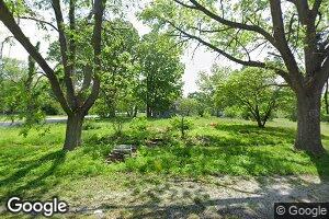 112 N Locust St, Assumption, IL 62510