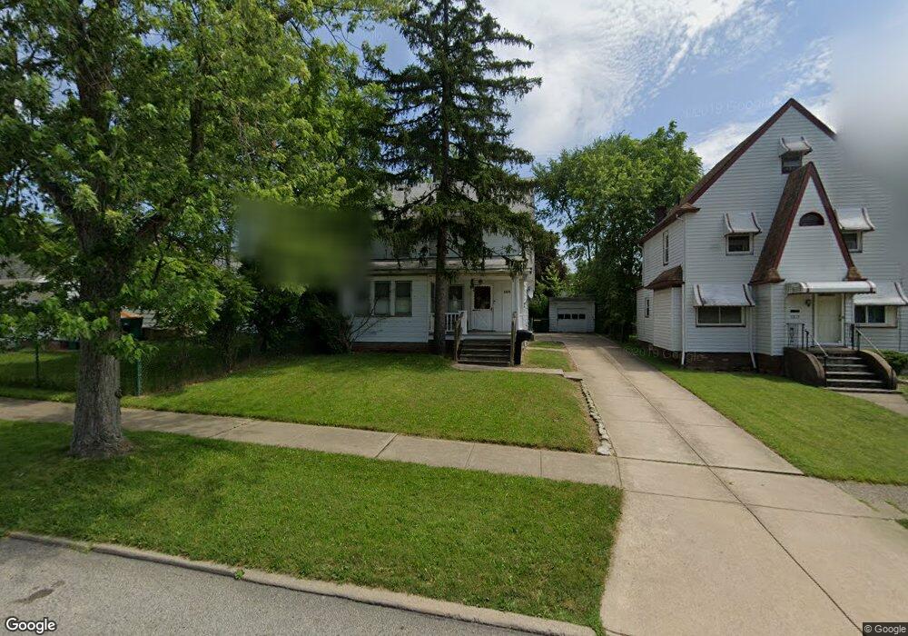 5315 Thomas St, Maple Heights, OH 44137 - photo 1