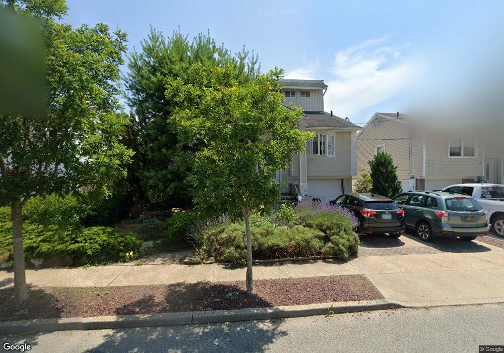 38 E 2nd St, Freeport, NY 11520 - photo 1