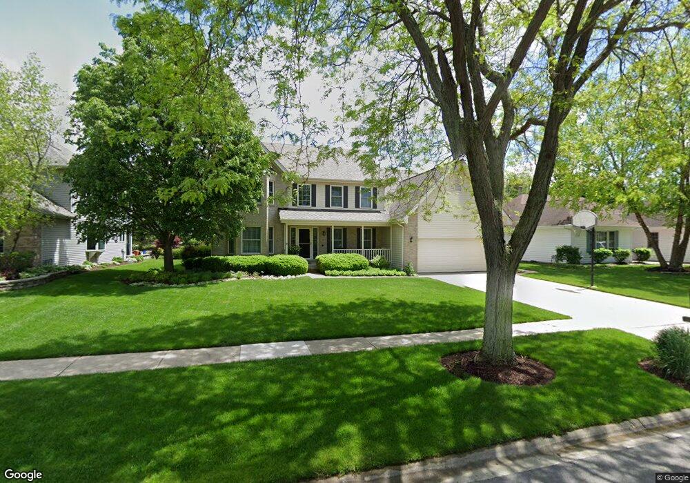 1011 Magnolia Dr, Algonquin, IL 60102 - photo 1