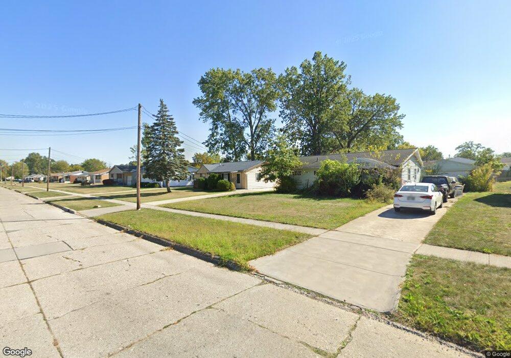 1922 E 37th St, Lorain, OH 44055 - photo 1