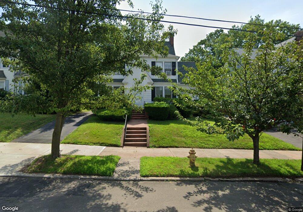 51 Roydon Rd, New Haven, CT 06511 - photo 1