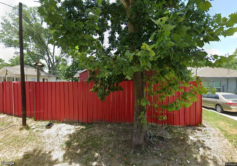 7805 Knox St, Houston, TX 77088 - photo 1
