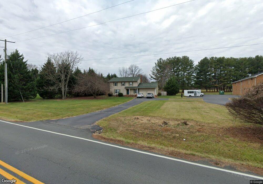 19257 Gleedsville Rd, Leesburg, VA 20175 - photo 1