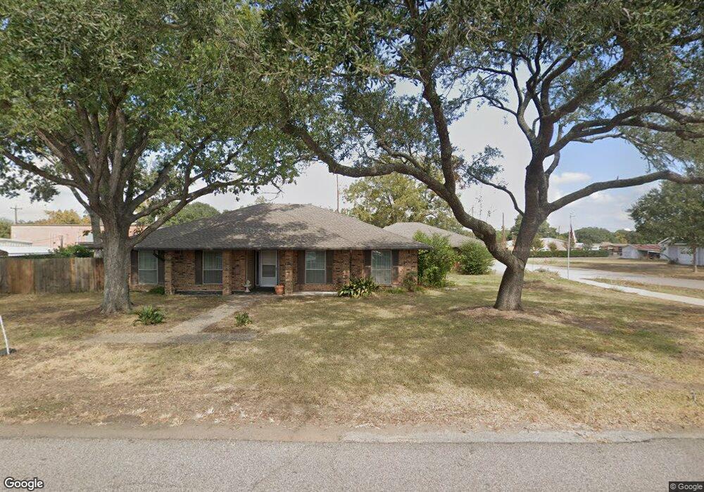 2302 Taylor St, Waller, TX 77484 - photo 1