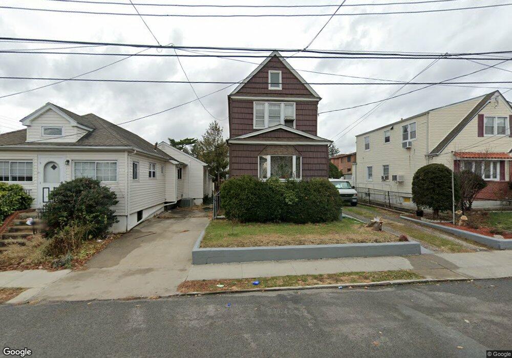 6216 136th St, Flushing, NY 11367 - photo 1