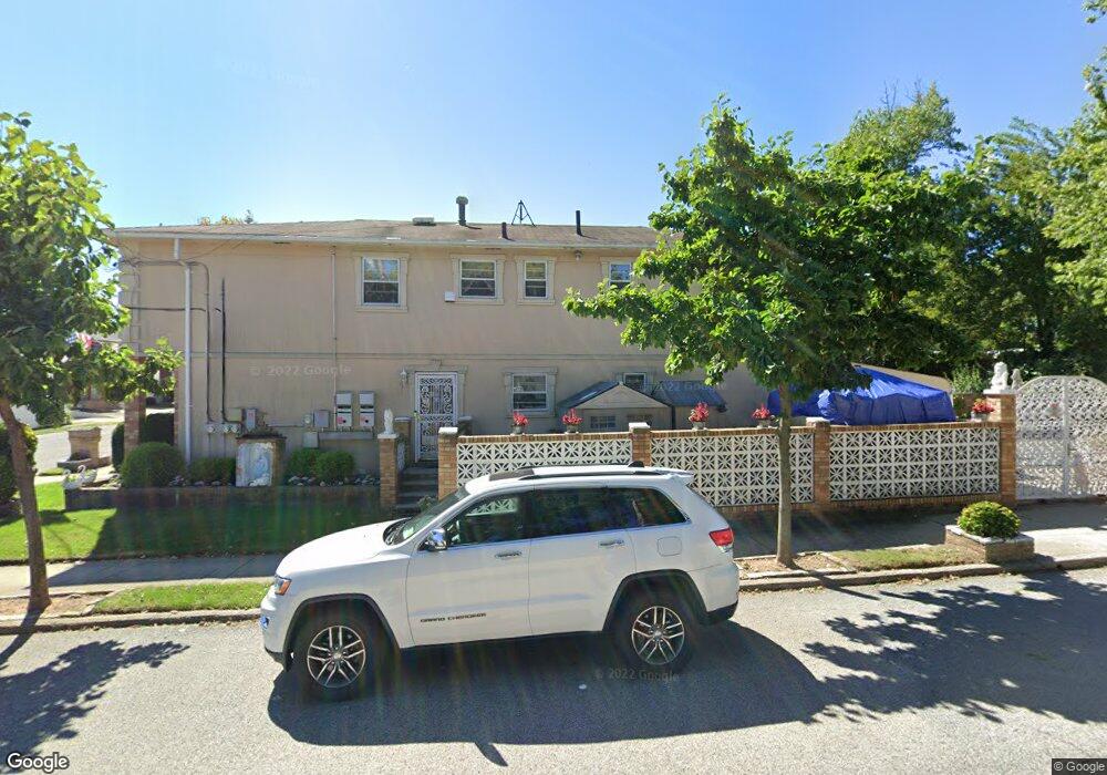 83 Hooper Ave, Staten Island, NY 10306 - photo 1