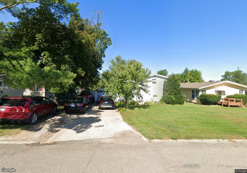 110 N 21st St, Marshalltown, IA 50158 - photo 1