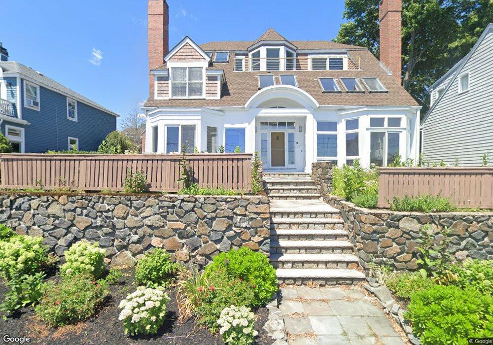 9 Cliff St, Marblehead, MA 01945 - photo 1
