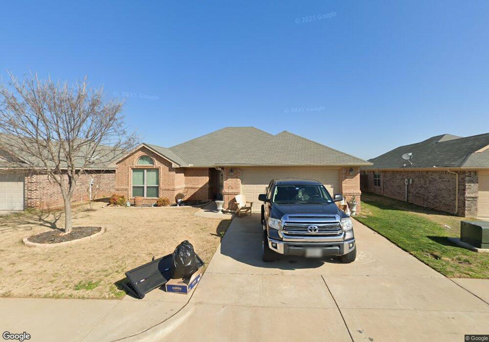 1050 Inverness Dr, Weatherford, TX 76086 - photo 1