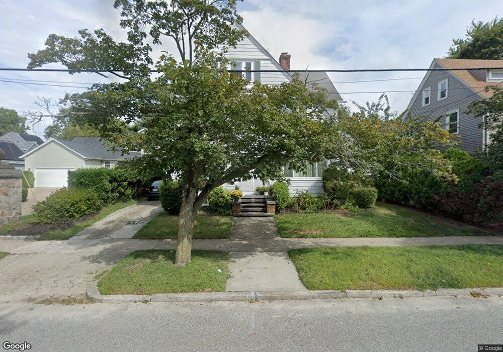 1346 Narragansett Blvd, Cranston, RI 02905 - photo 1