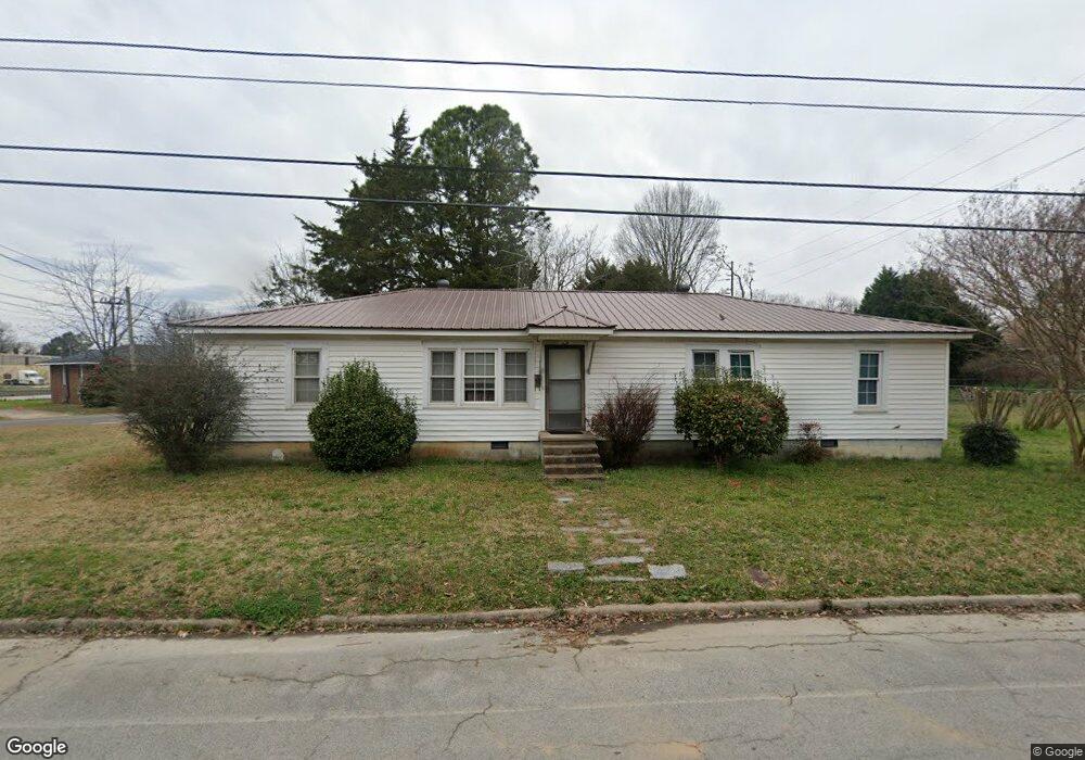 109 Burke St, Elberton, GA 30635 - photo 1