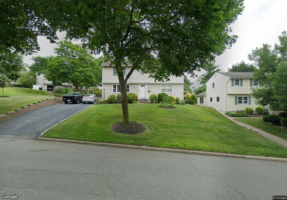 96 Circle Dr, Paramus, NJ 07652 - photo 1