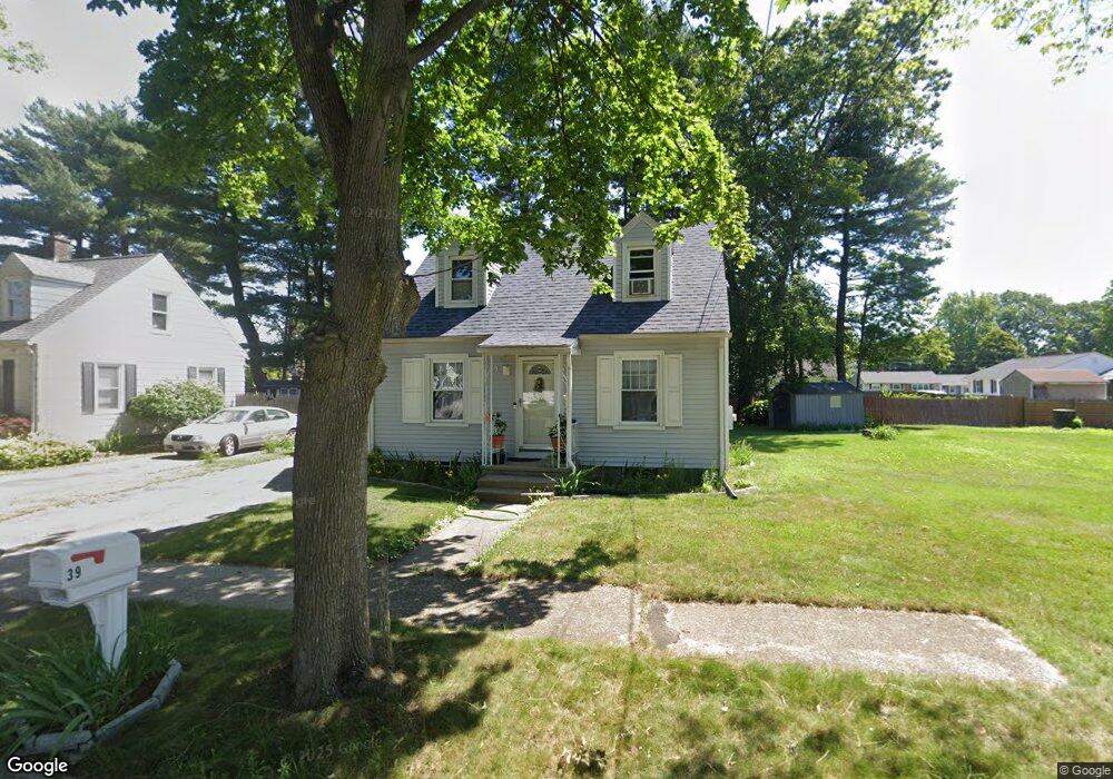 39 Lucerne Rd, Springfield, MA 01119 - photo 1