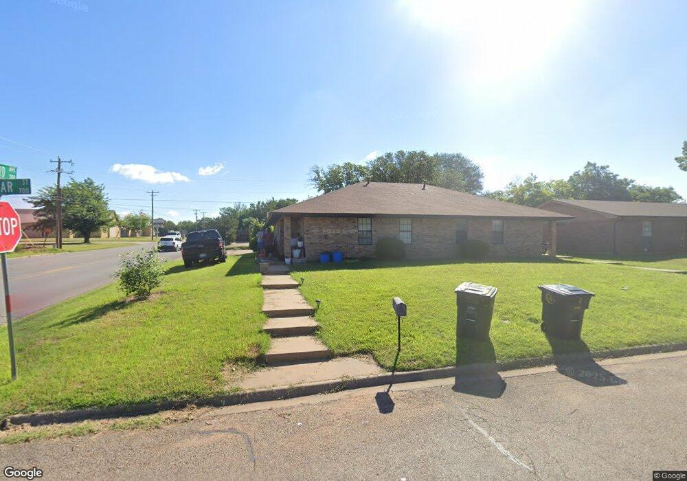 714 Mcanear St, Cleburne, TX 76033 - photo 1