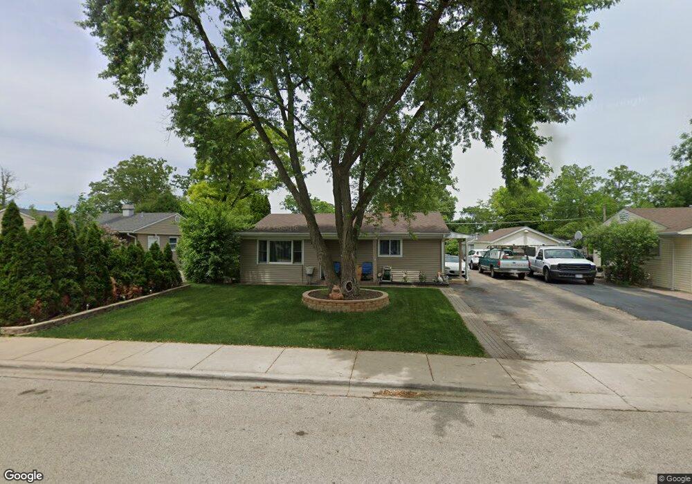 52 Thrush Rd, Carpentersville, IL 60110 - photo 1