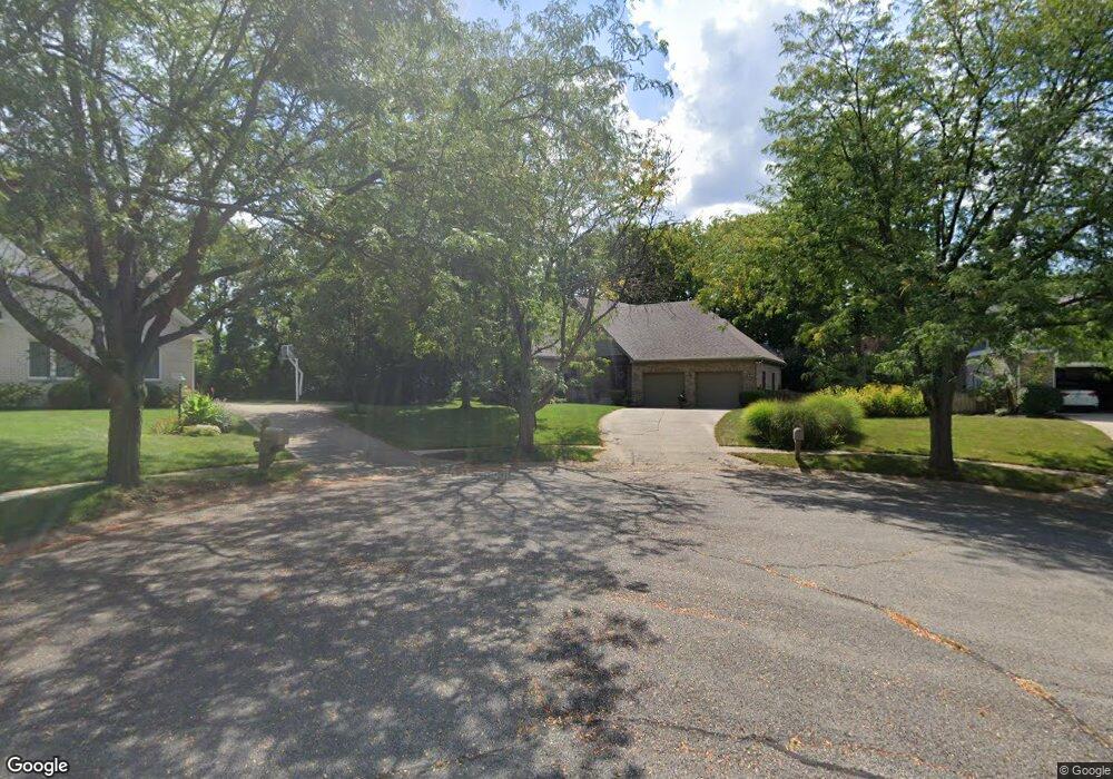 9923 Heatherglen Ct, Fishers, IN 46037 - photo 1