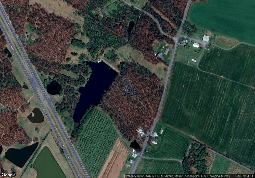 237 Middle Fork Rd, Cross Junction, VA 22625 - photo 1