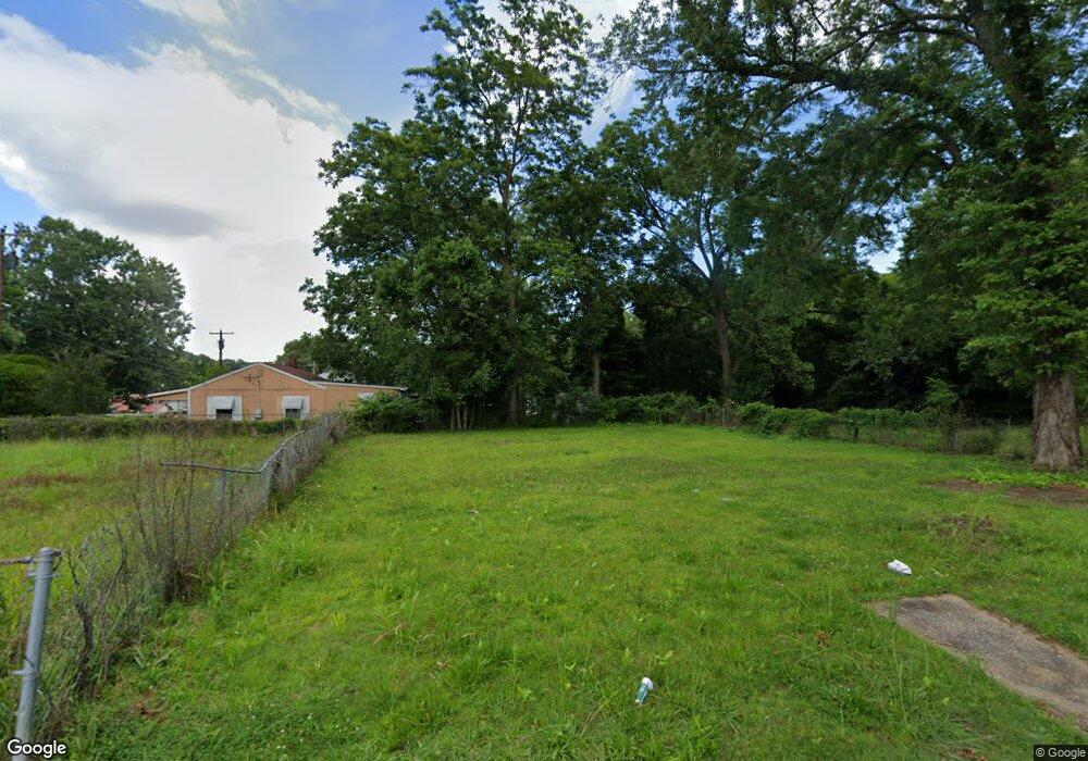 228 Lincoln St, Jackson, TN 38301 - photo 1