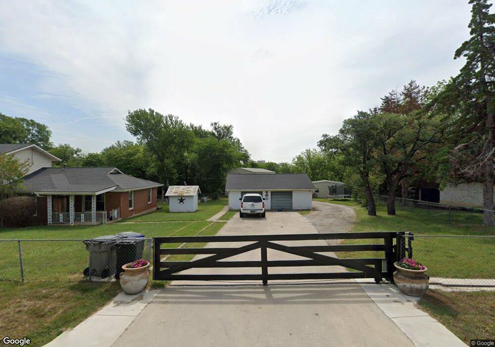 121 Normandy Ave, Azle, TX 76020 - photo 1