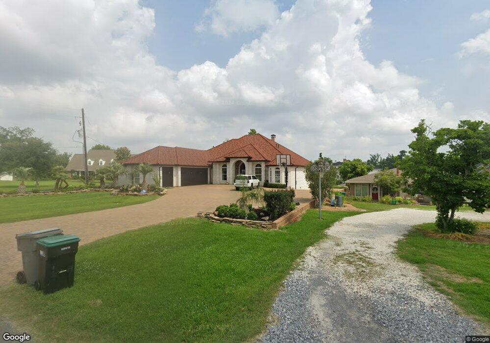 2908 W Prien Lake Rd, Lake Charles, LA 70605 - photo 1