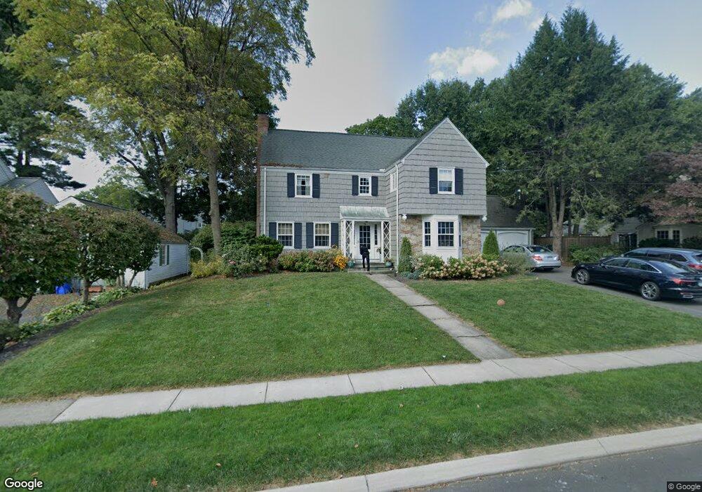 56 Mountain View Dr, West Hartford, CT 06117 - photo 1