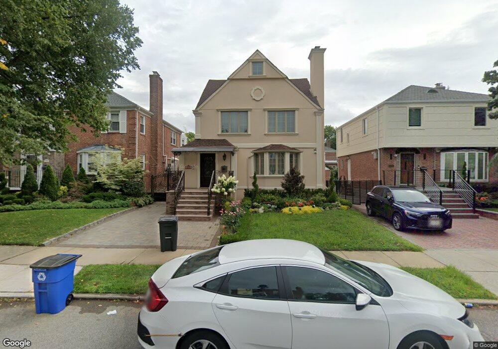 8051 192nd St, Hollis, NY 11423 - photo 1