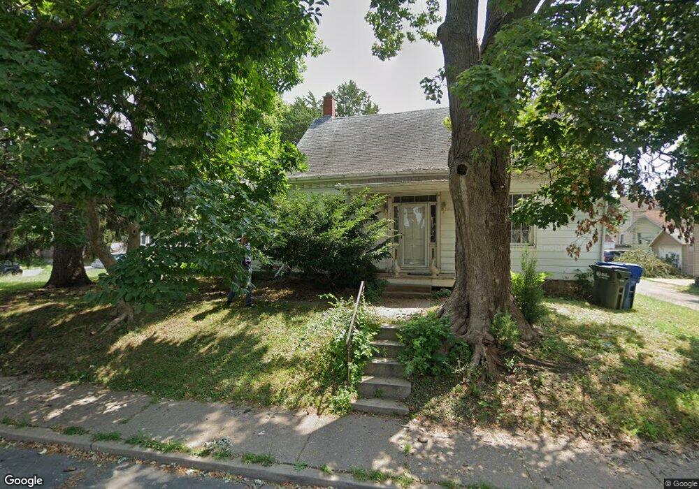 1717 N Perry St, Davenport, IA 52803 - photo 1