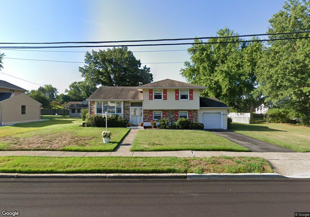 7 Cedar Mill Ln, Mount Holly, NJ 08060 - photo 1