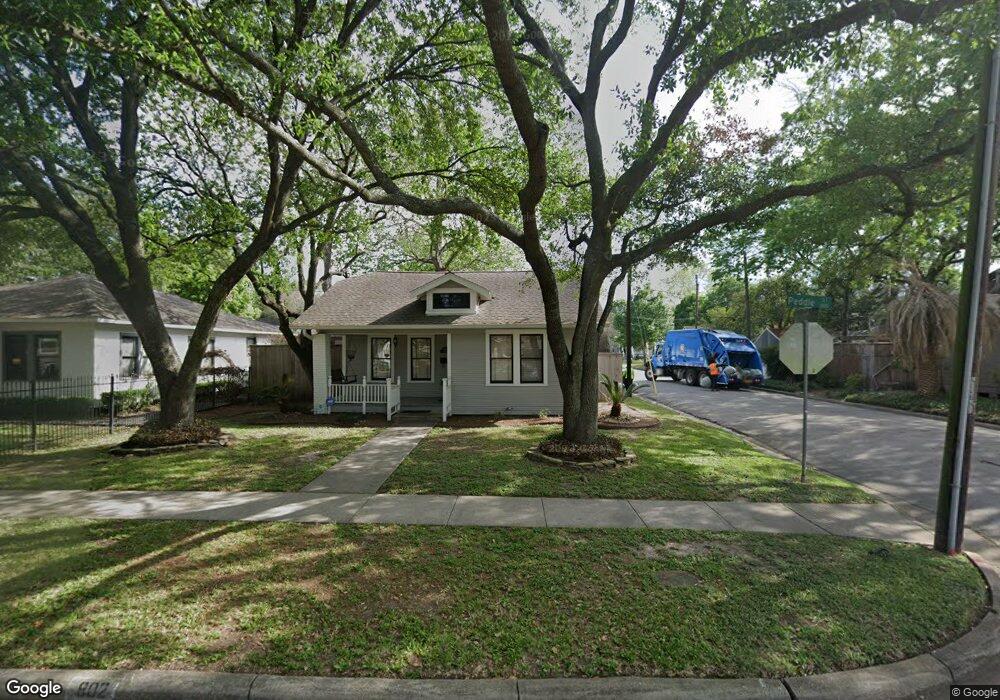 802 Peddie St, Houston, TX 77008 - photo 1