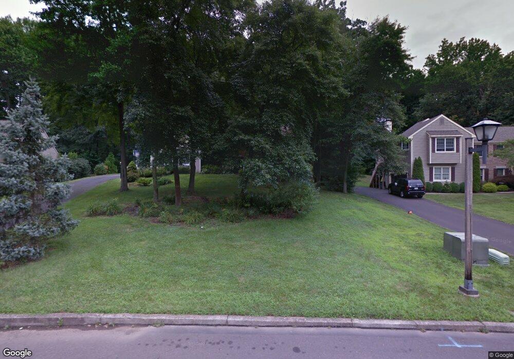 9 Wychwood Ln, Langhorne, PA 19047 - photo 1