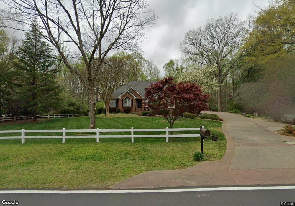 12745 Etris Rd, Roswell, GA 30075 - photo 1