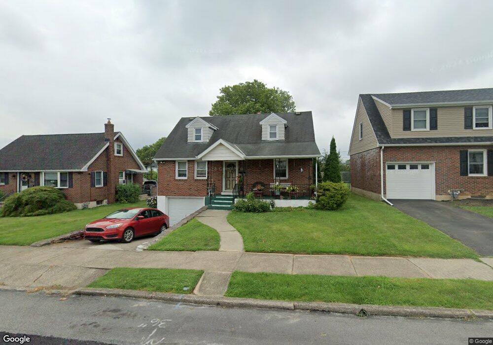 1514 Elm St, Bethlehem, PA 18017 - photo 1