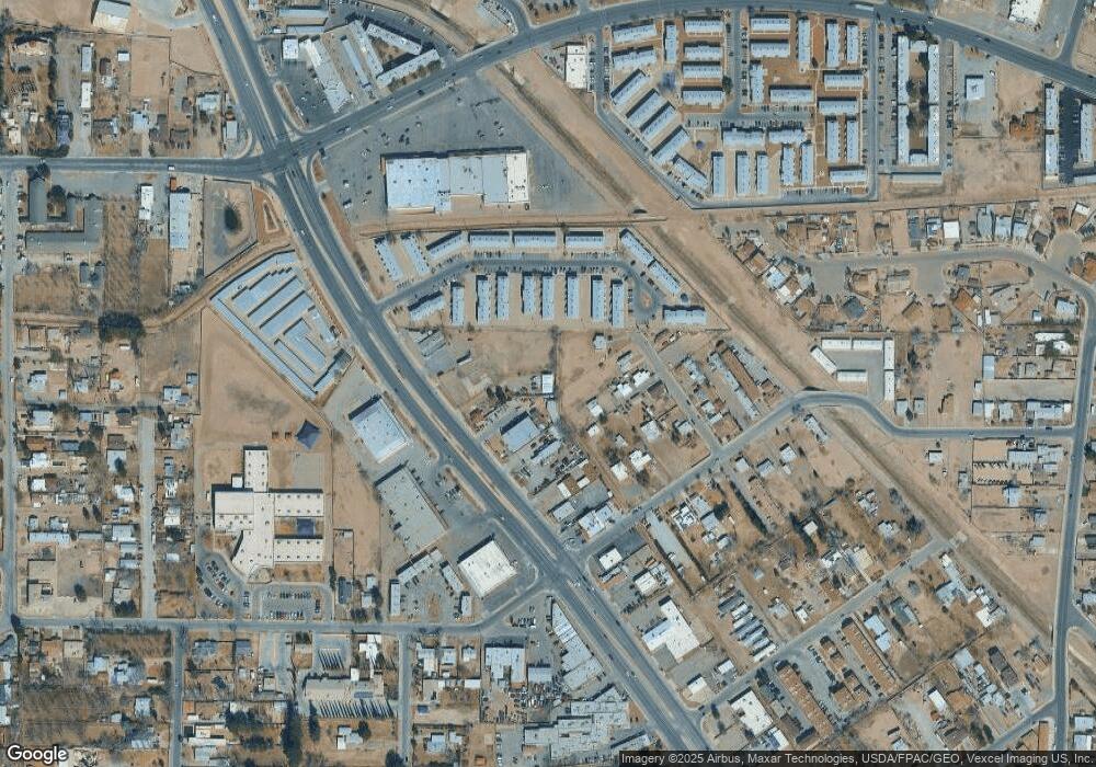 7661 N Loop Dr, El Paso, TX 79915 - photo 1